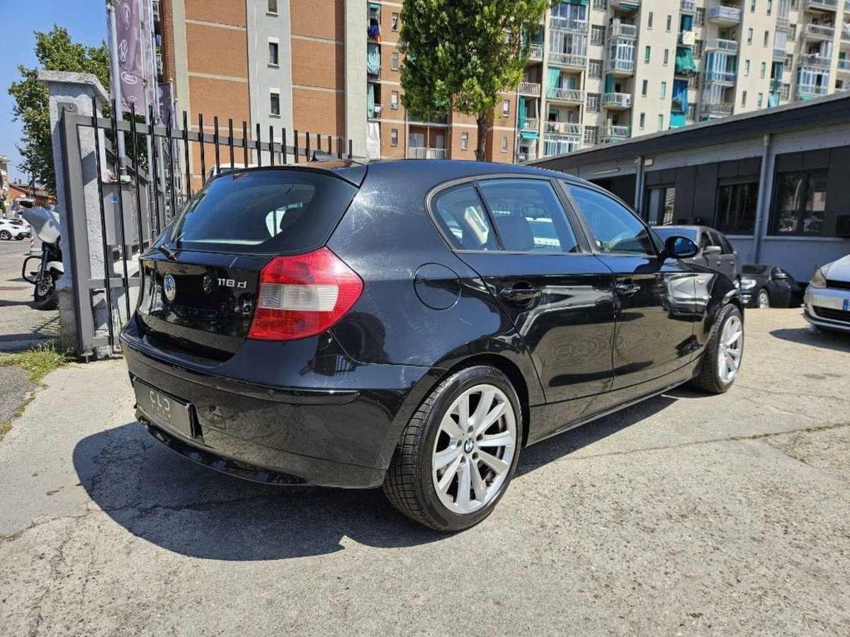 BMW Serie 1 118d cat 5 porte Attiva (3)