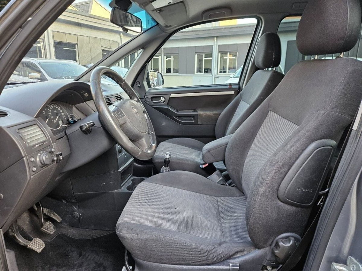 Opel Meriva 1.6 16V Club (5)