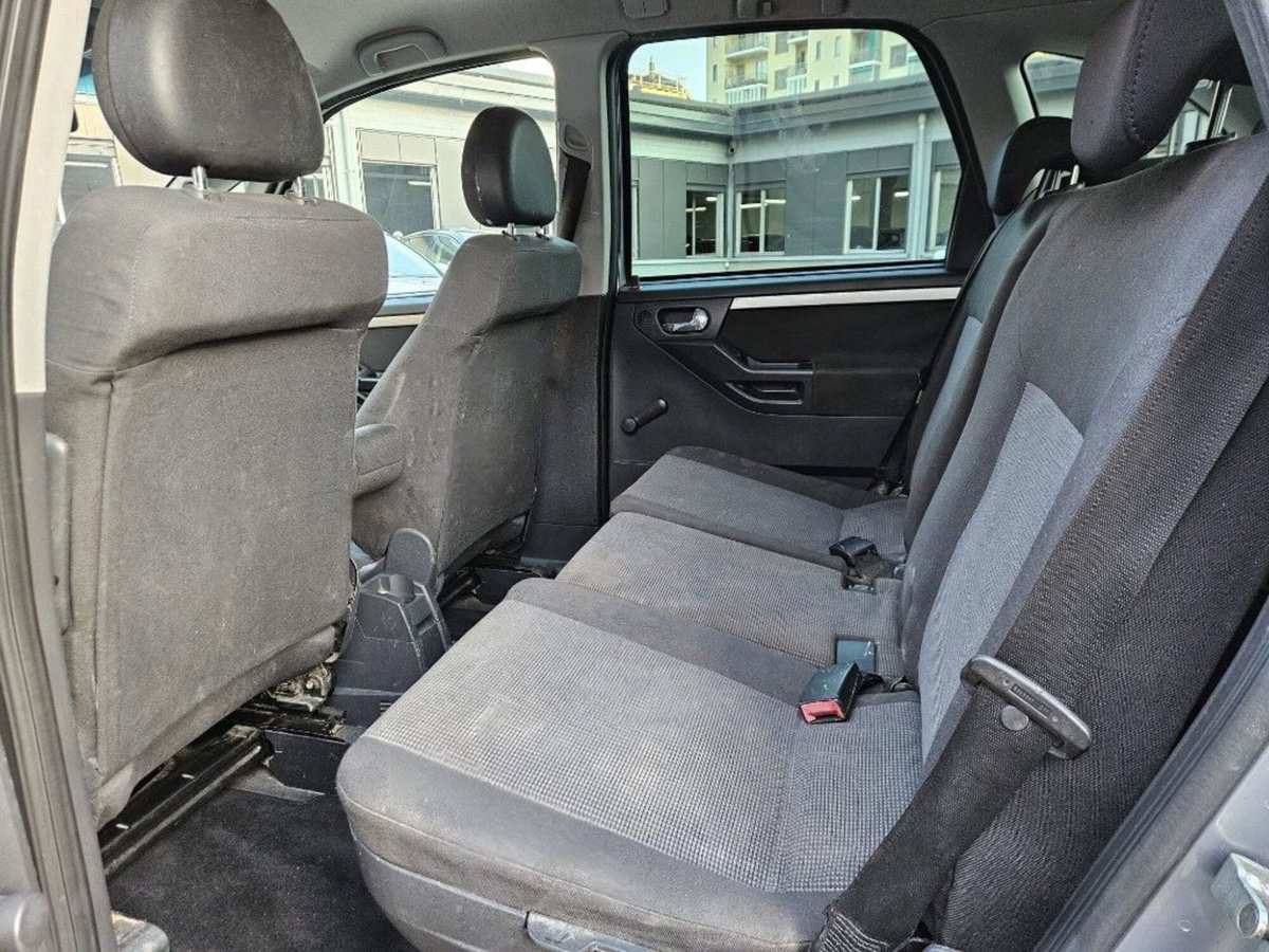 Opel Meriva 1.6 16V Club (7)