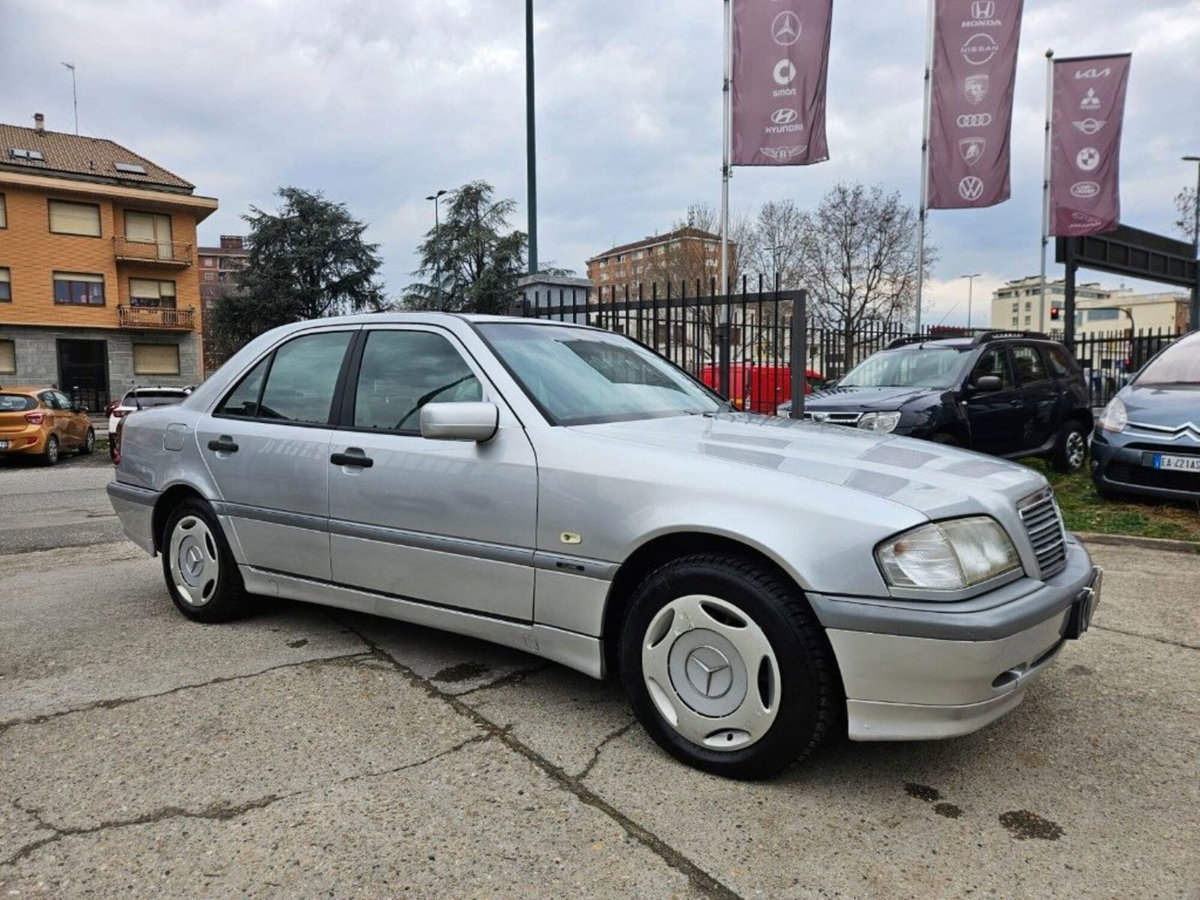 Mercedes-Benz Classe C 180 cat Classic (7)