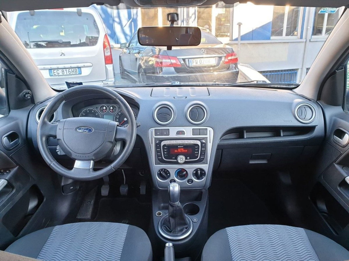 Ford Fusion UAV 1.4 16V 5p. Bz.- GPL (9)