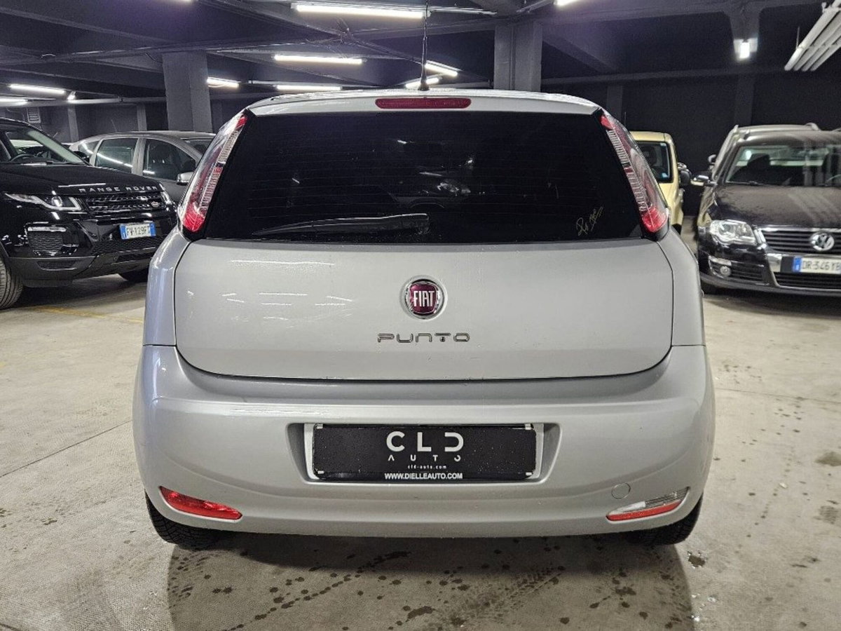 Fiat Punto 1.3 MJT II 75 CV 5 porte Young (5)