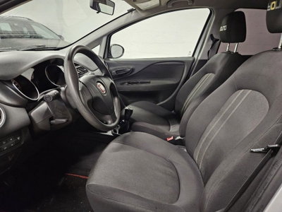 Fiat Punto 1.3 MJT II 75 CV 5 porte Young (8)