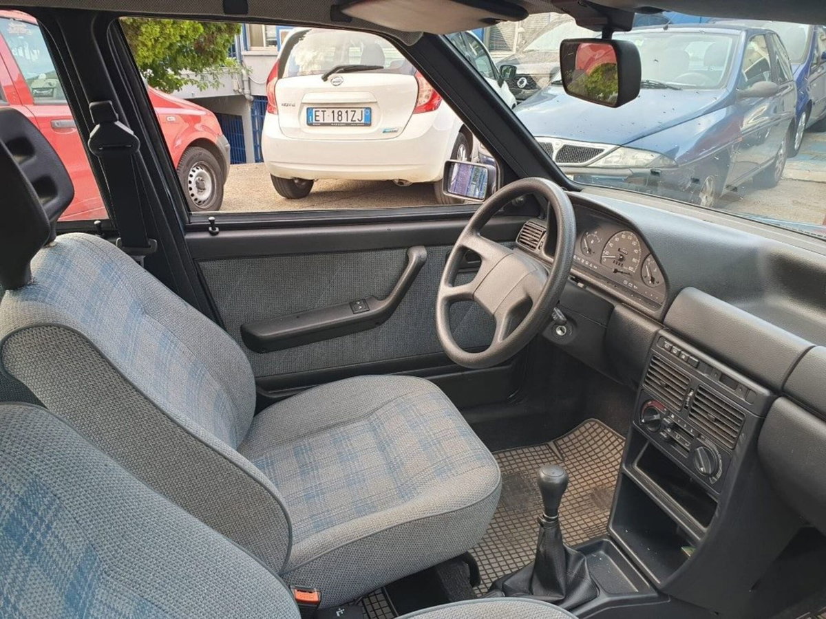 Fiat Uno 1.1 i.e. cat 5 porte S (14)