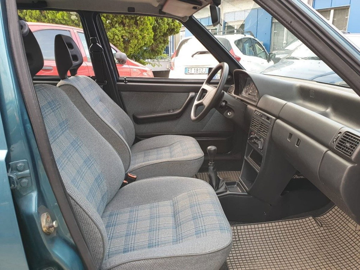 Fiat Uno 1.1 i.e. cat 5 porte S (16)