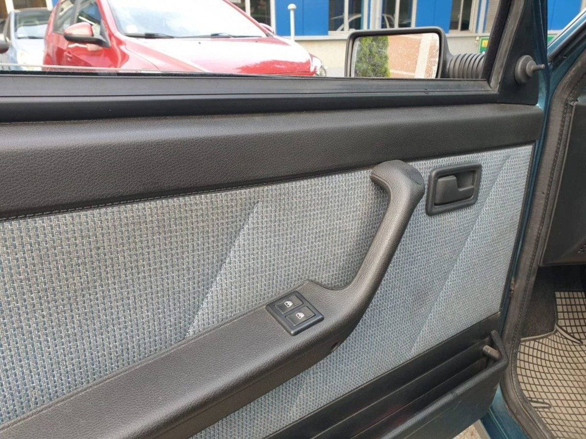 Fiat Uno 1.1 i.e. cat 5 porte S (19)