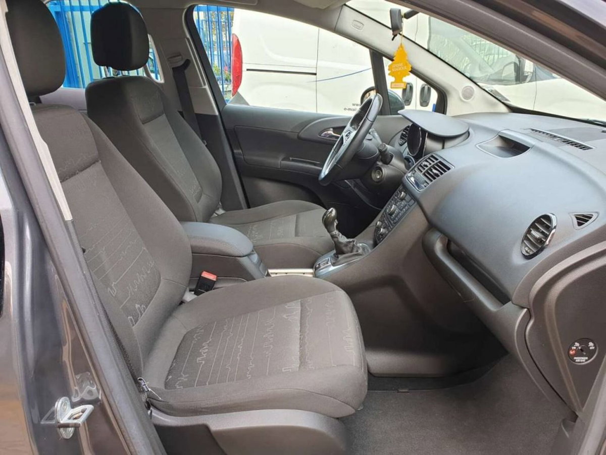 Opel Meriva 1.3 CDTI 95CV ecoFLEStart&Stop Cosmo (13)