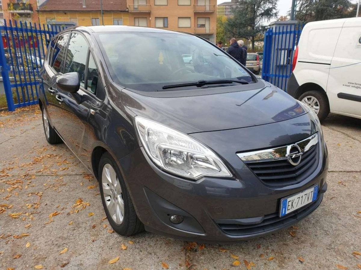 Opel Meriva 1.3 CDTI 95CV ecoFLEStart&Stop Cosmo (4)