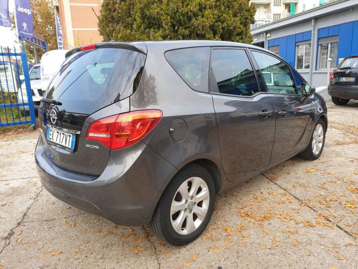Opel Meriva 1.3 CDTI 95CV ecoFLEStart&Stop Cosmo (5)