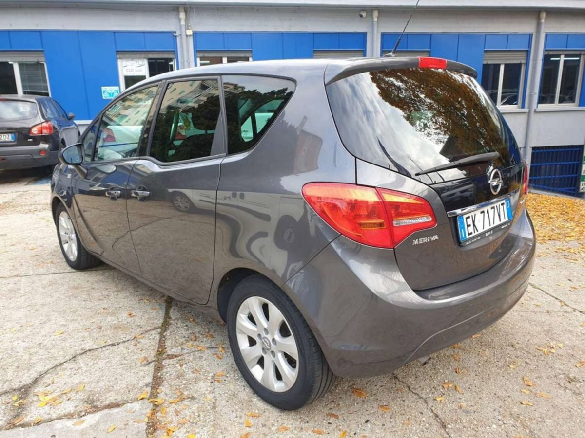 Opel Meriva 1.3 CDTI 95CV ecoFLEStart&Stop Cosmo (6)