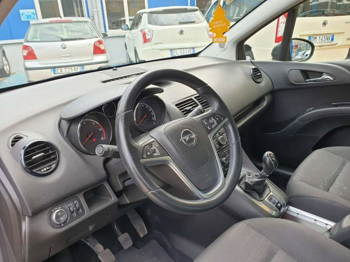 Opel Meriva 1.3 CDTI 95CV ecoFLEStart&Stop Cosmo (8)
