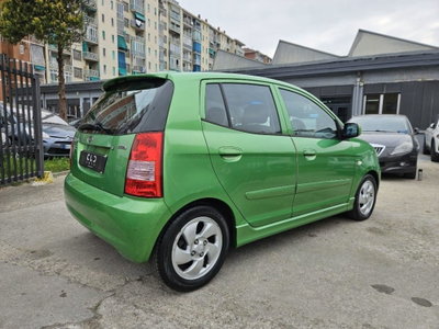Kia Picanto 1.1 12V CRDi VGT Spicy (2)