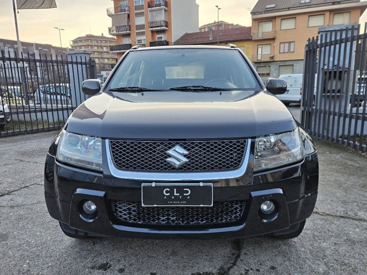 Suzuki Grand Vitara 1.9 DDiS 5 porte Crossover (2)