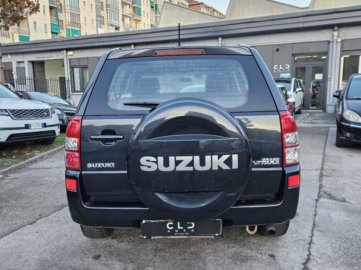 Suzuki Grand Vitara 1.9 DDiS 5 porte Crossover (5)