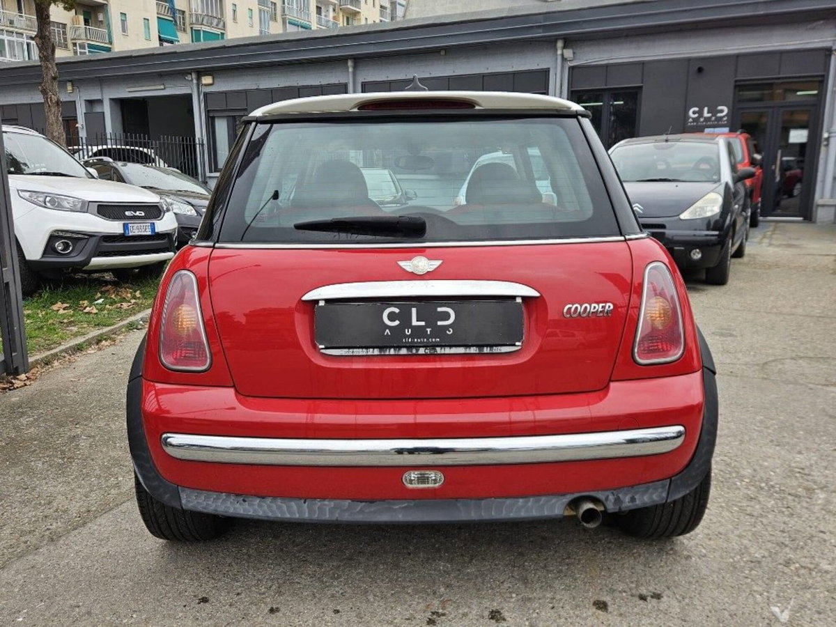 MINI Mini 1.6 16V Cooper (4)