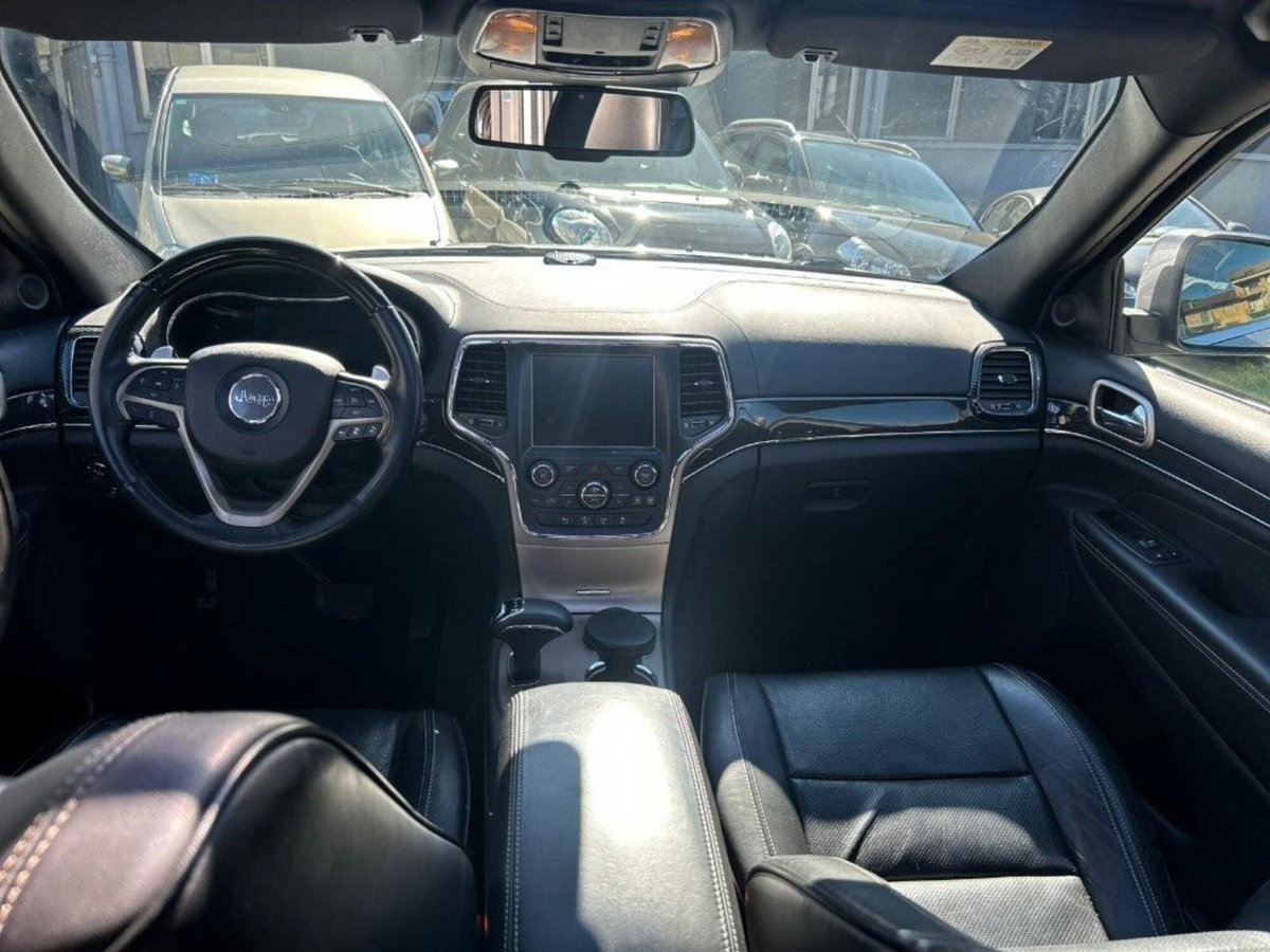 Jeep Grand Cherokee 3.0 V6 CRD 250 CV Multijet II Overland (10)