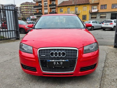 Audi A3 Sportback 2.0 16V TDI quattro Ambiente (2)
