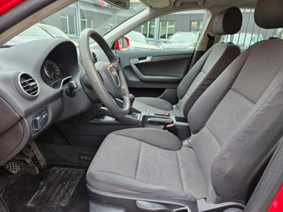 Audi A3 Sportback 2.0 16V TDI quattro Ambiente (7)