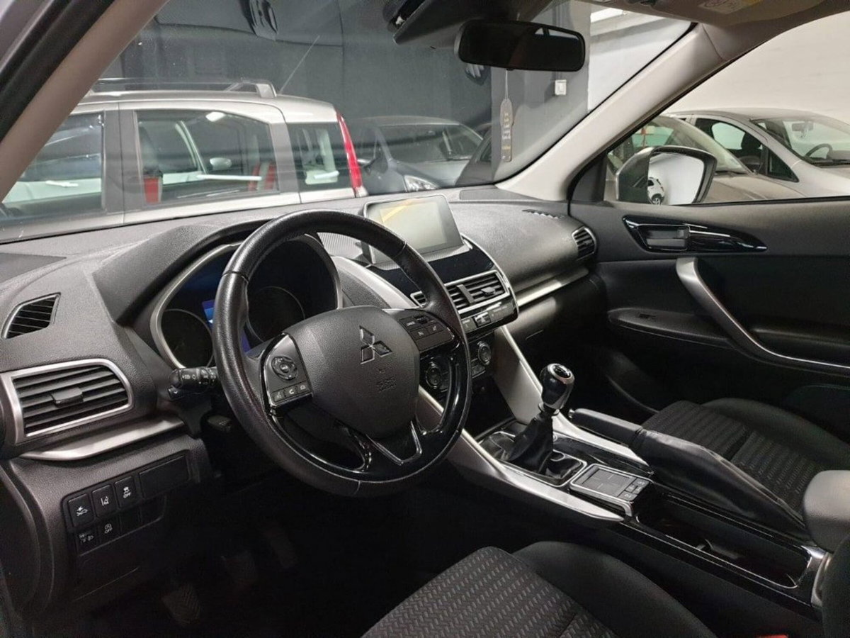 Mitsubishi Eclipse Cross 1.5 turbo 2WD Insport (8)