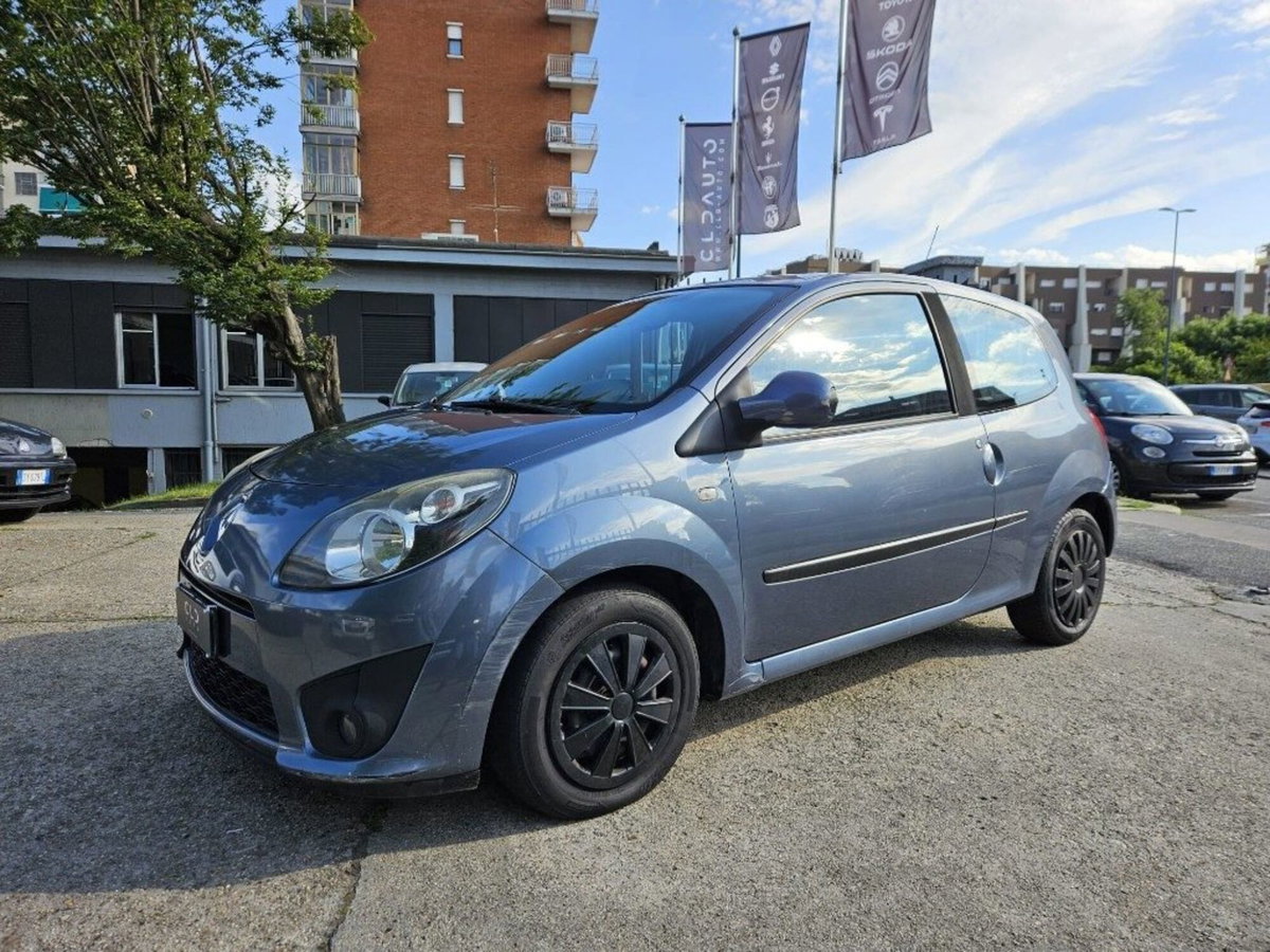 Renault Twingo 1.2 16V Confort (2)