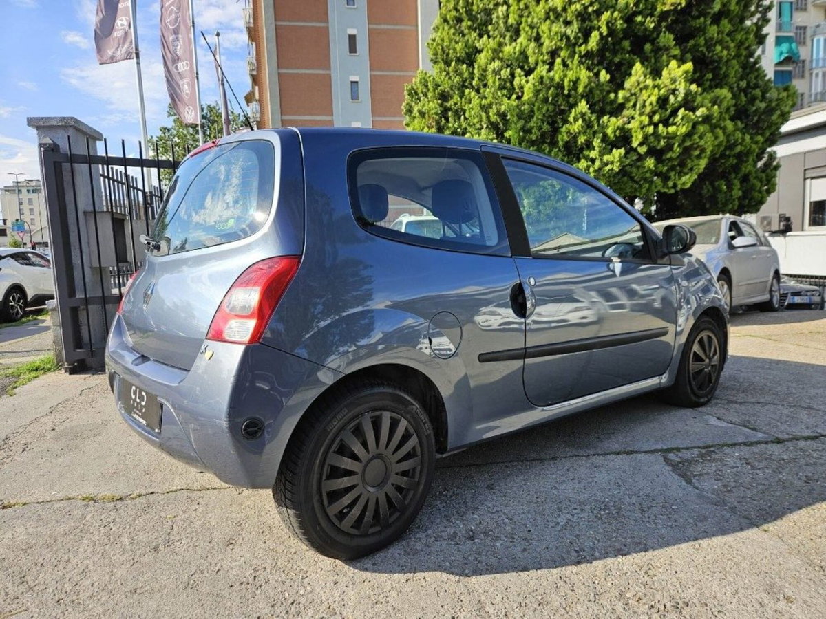 Renault Twingo 1.2 16V Confort (5)