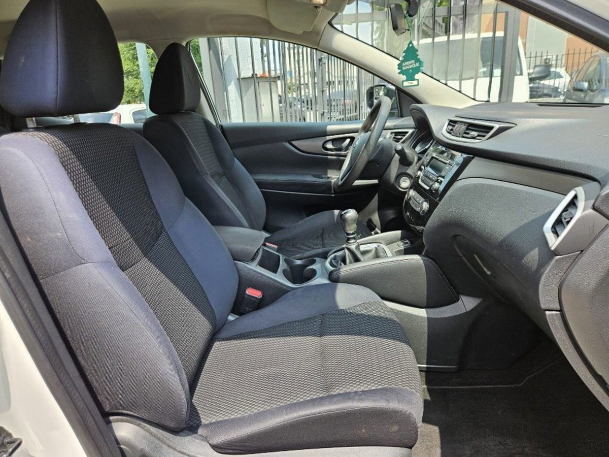 Nissan Qashqai 1.2 DIG-T N-Connecta (11)