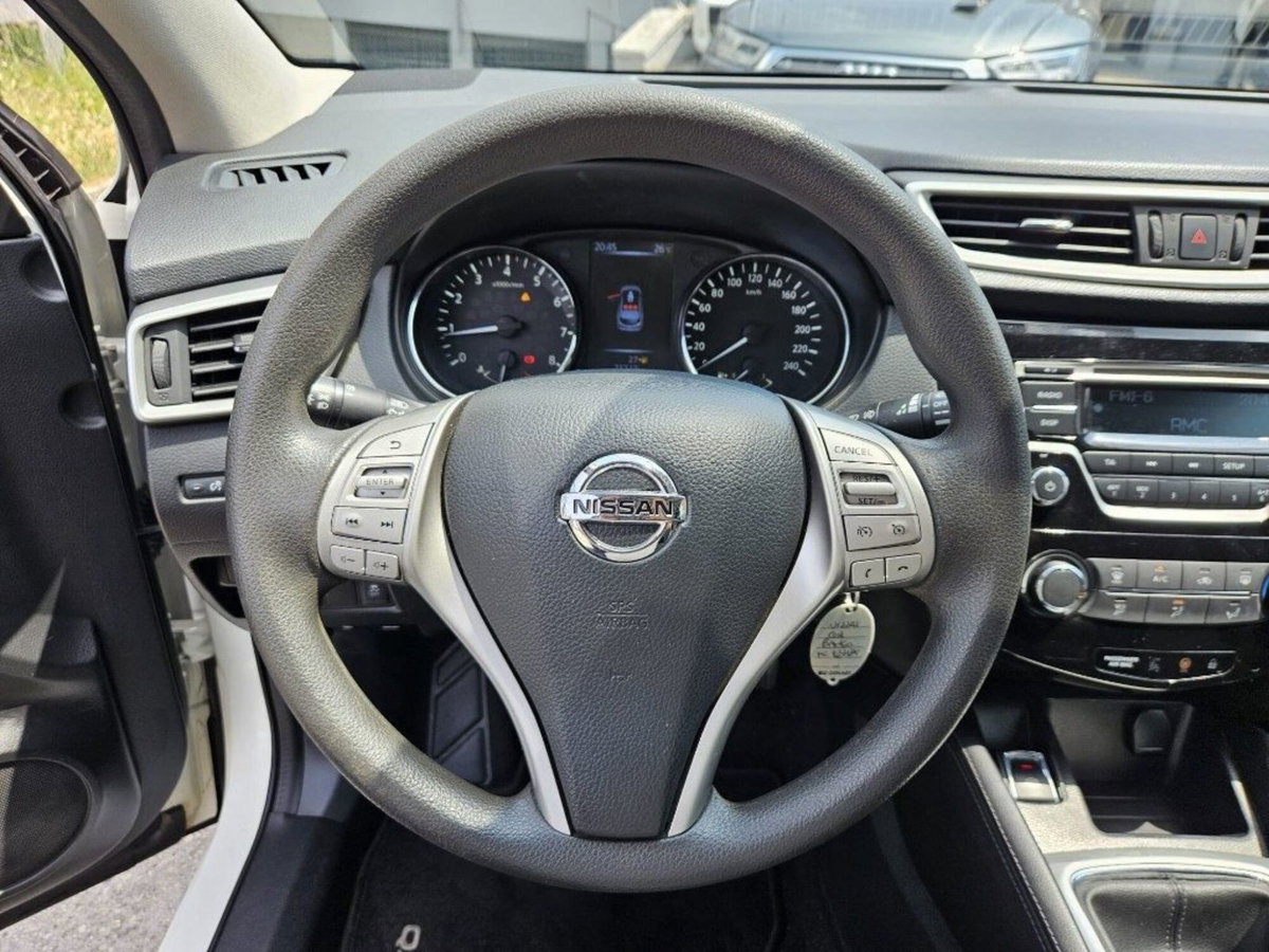 Nissan Qashqai 1.2 DIG-T N-Connecta (14)