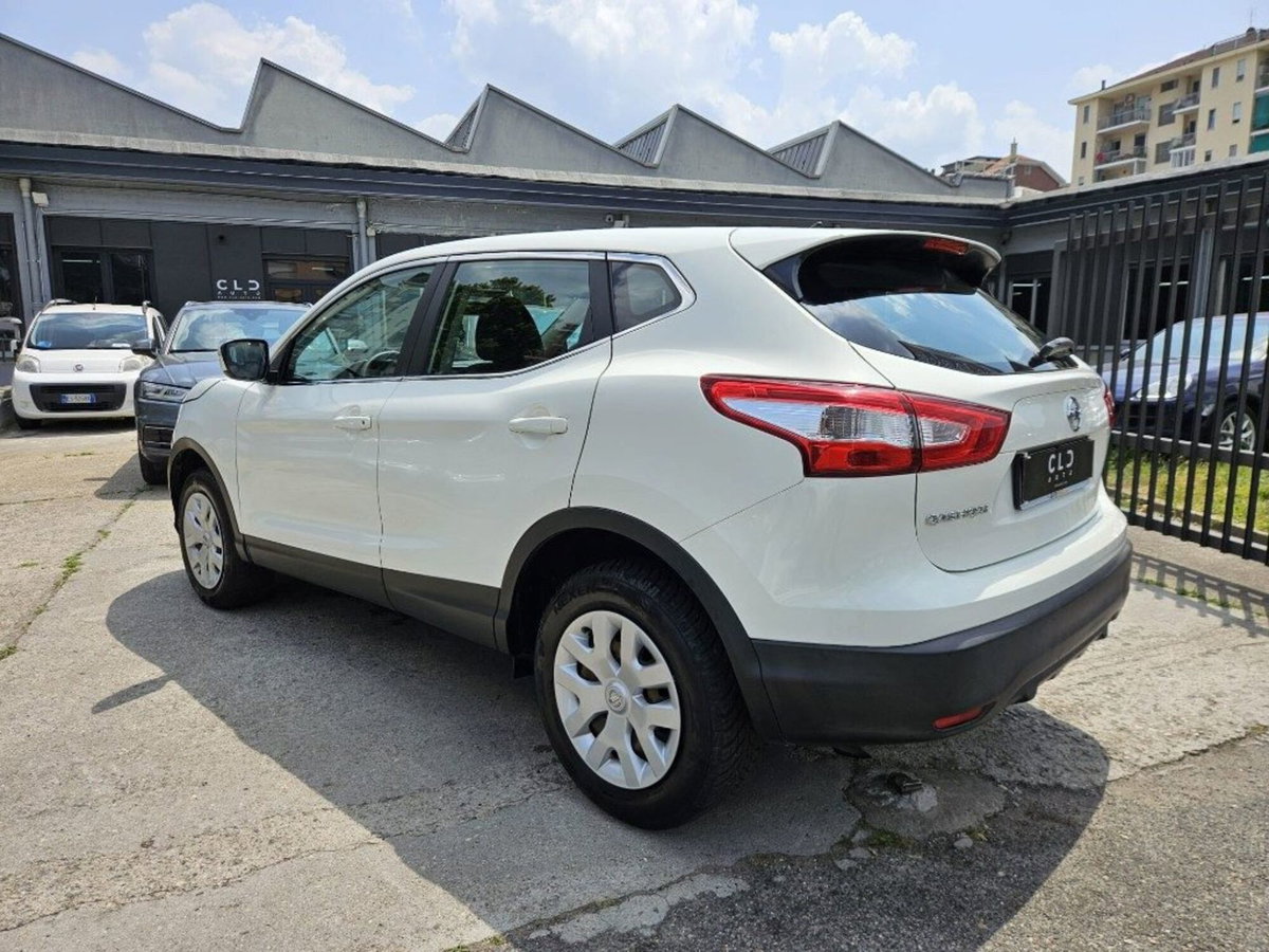 Nissan Qashqai 1.2 DIG-T N-Connecta (5)