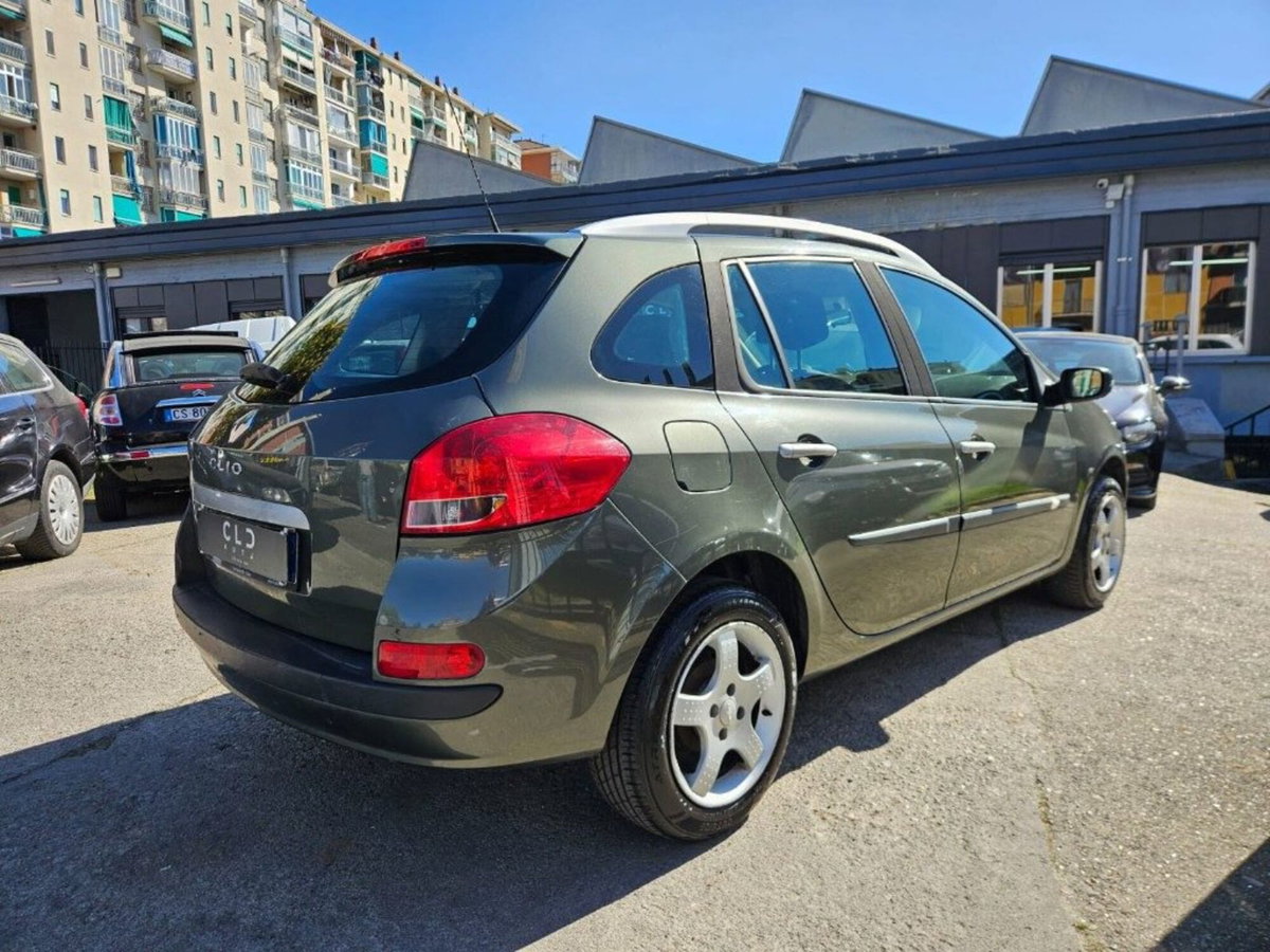 Renault Clio SporTour 1.2 16V TCE 100CV SporTour (3)