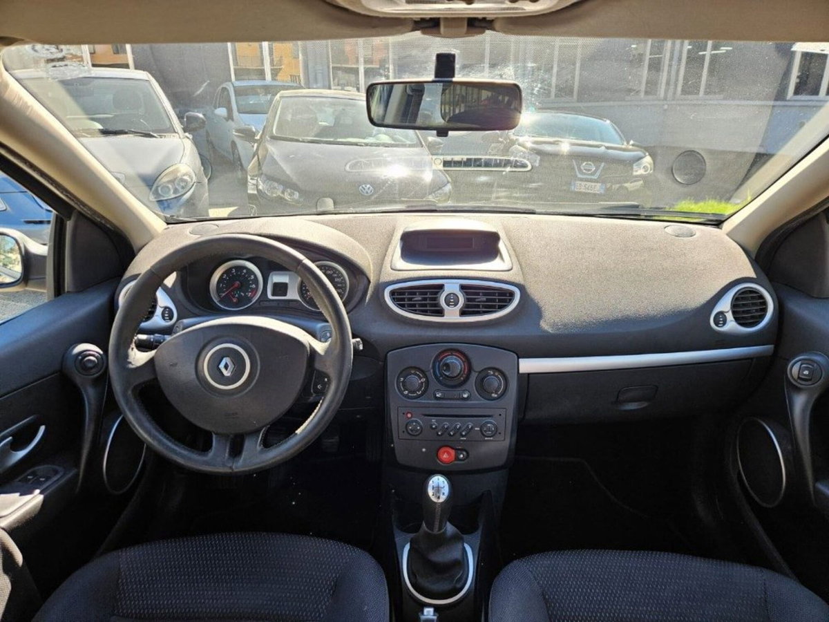 Renault Clio SporTour 1.2 16V TCE 100CV SporTour (8)