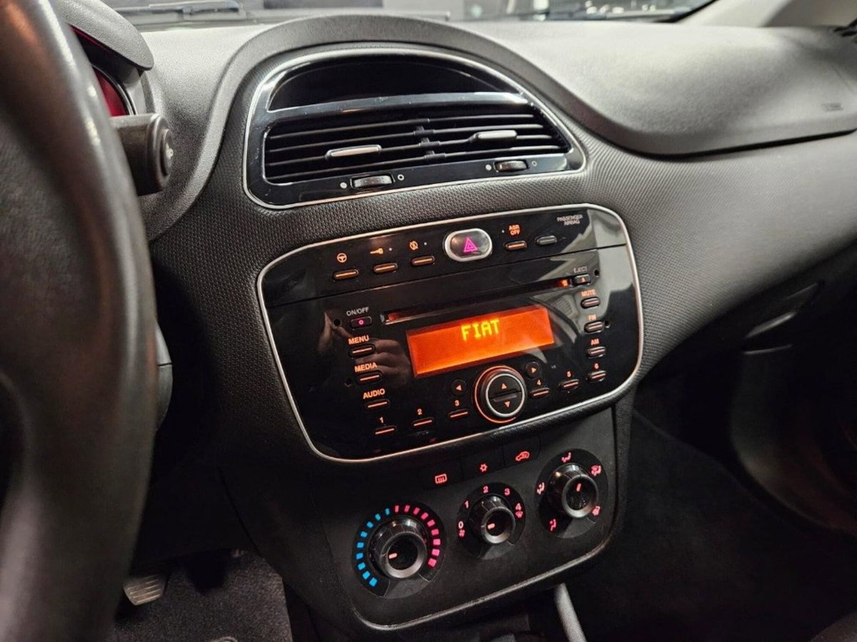 Fiat Punto 1.3 MJT II S&S 85 CV 5 porte ECO Street (12)
