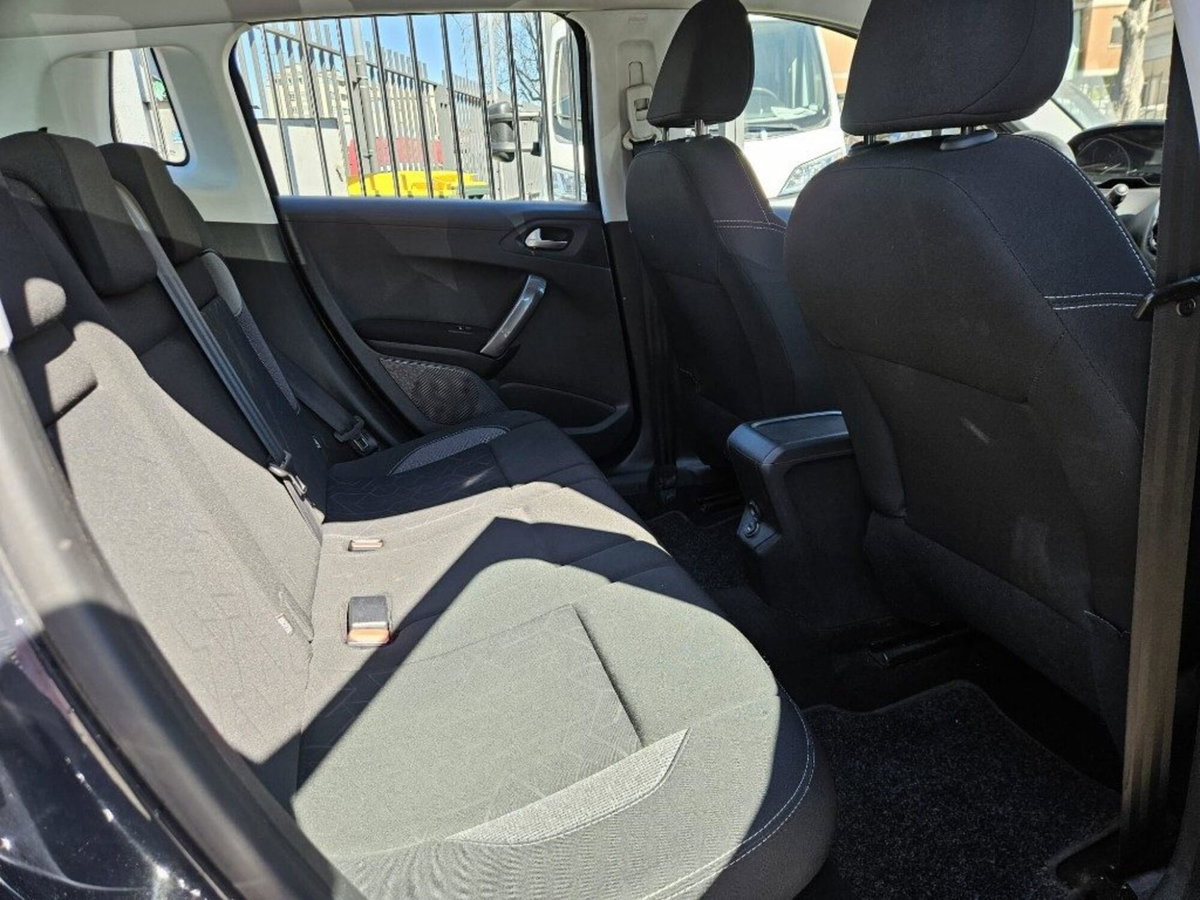 Peugeot 2008 82 Allure (11)