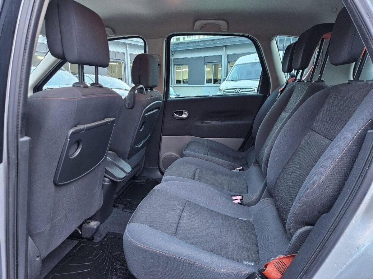 Renault Grand Scénic 1.5 dCi/105CV (7)