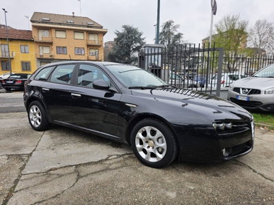 Alfa Romeo 159 SportWagon 1.9 JTDm 16V Sportwagon (3)