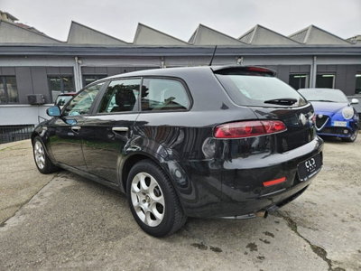 Alfa Romeo 159 SportWagon 1.9 JTDm 16V Sportwagon (5)