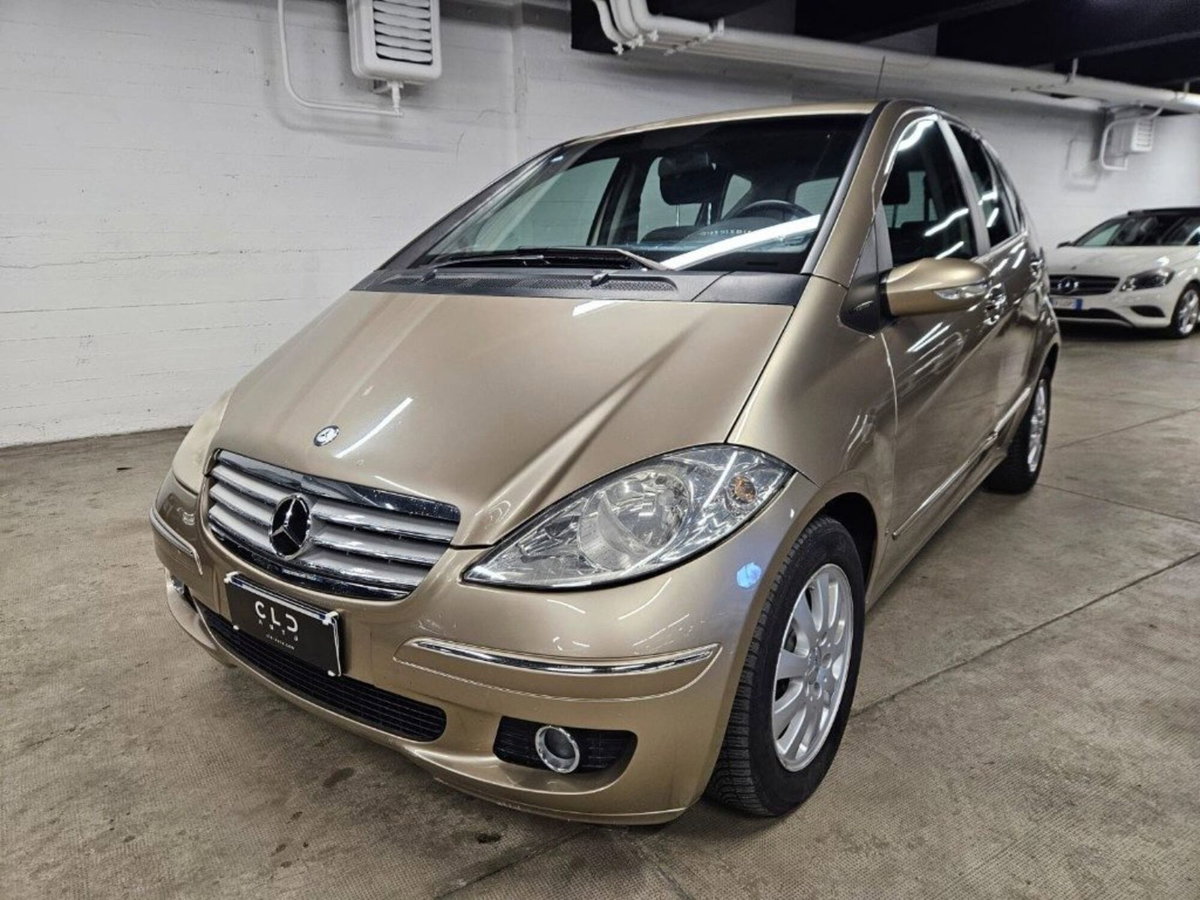 Mercedes-Benz Classe A 180 CDI Elegance (2)