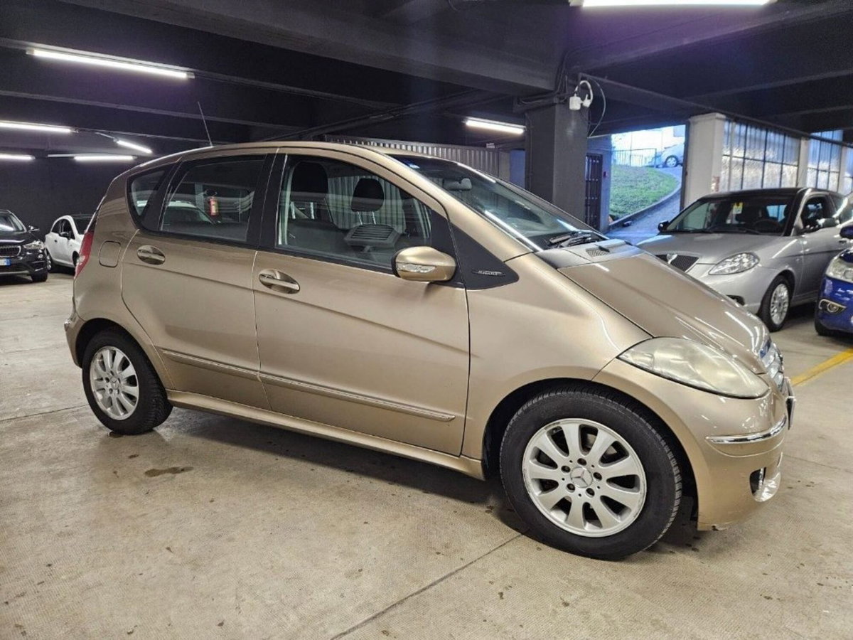 Mercedes-Benz Classe A 180 CDI Elegance (3)