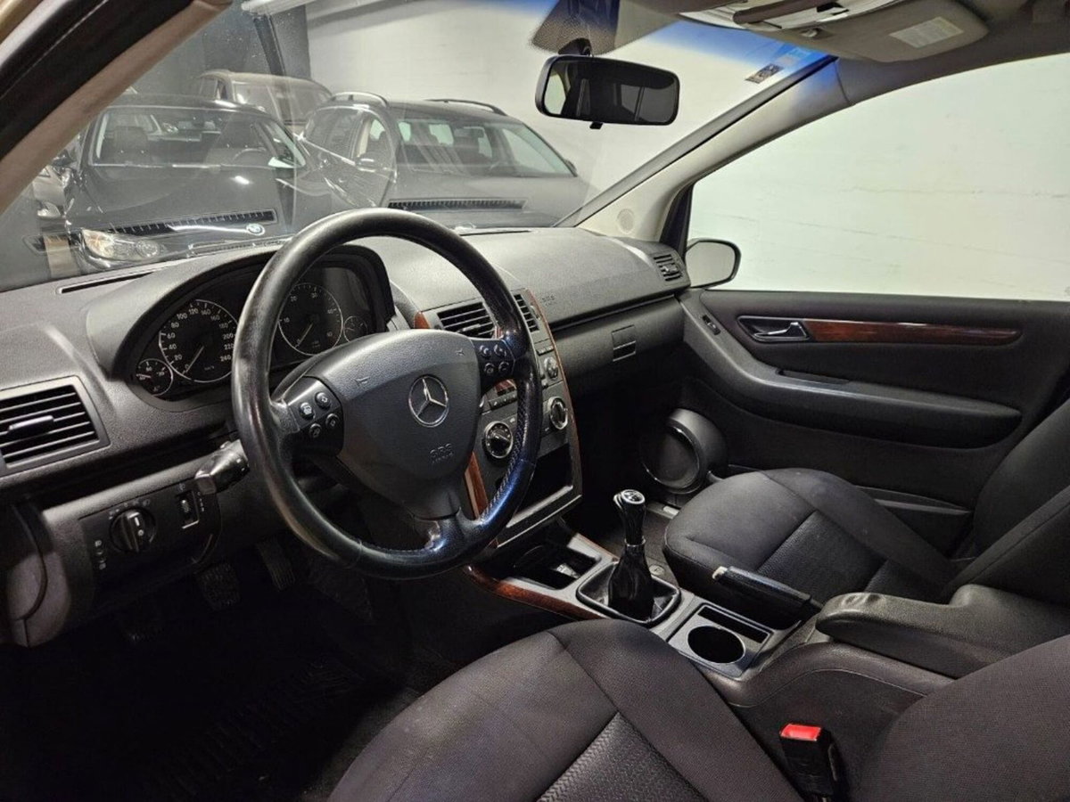 Mercedes-Benz Classe A 180 CDI Elegance (5)