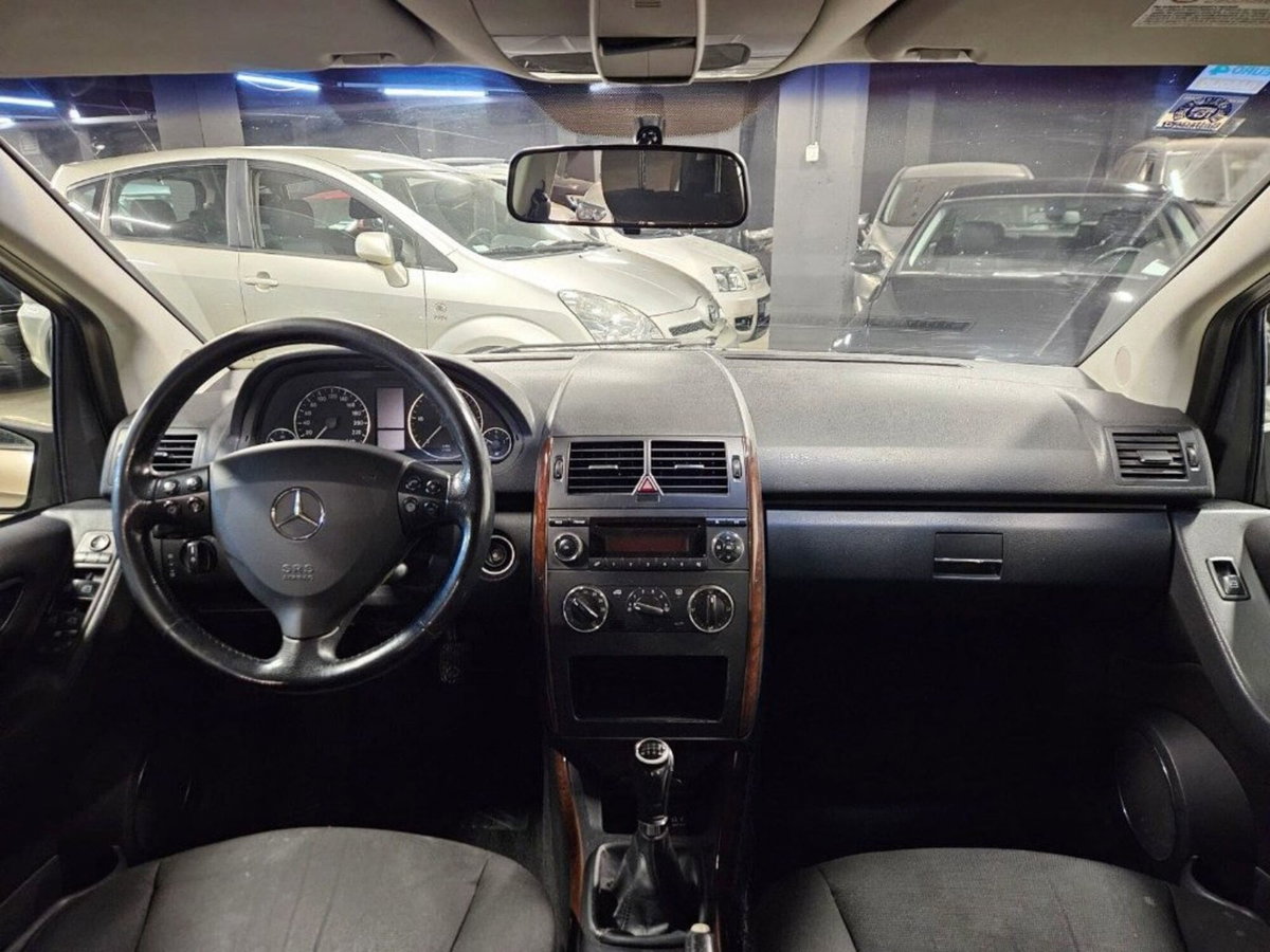 Mercedes-Benz Classe A 180 CDI Elegance (7)