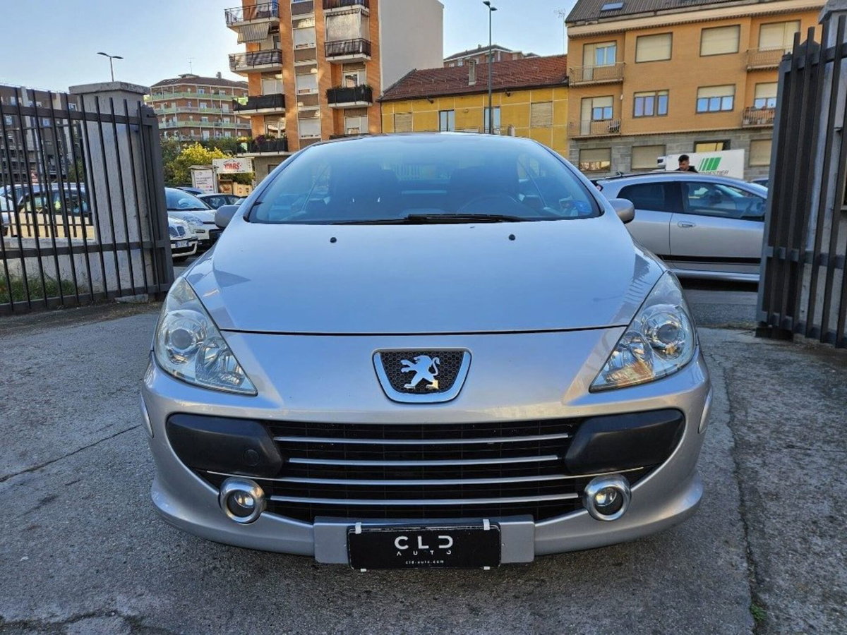Peugeot 307 Cabrio 16V CC (2)
