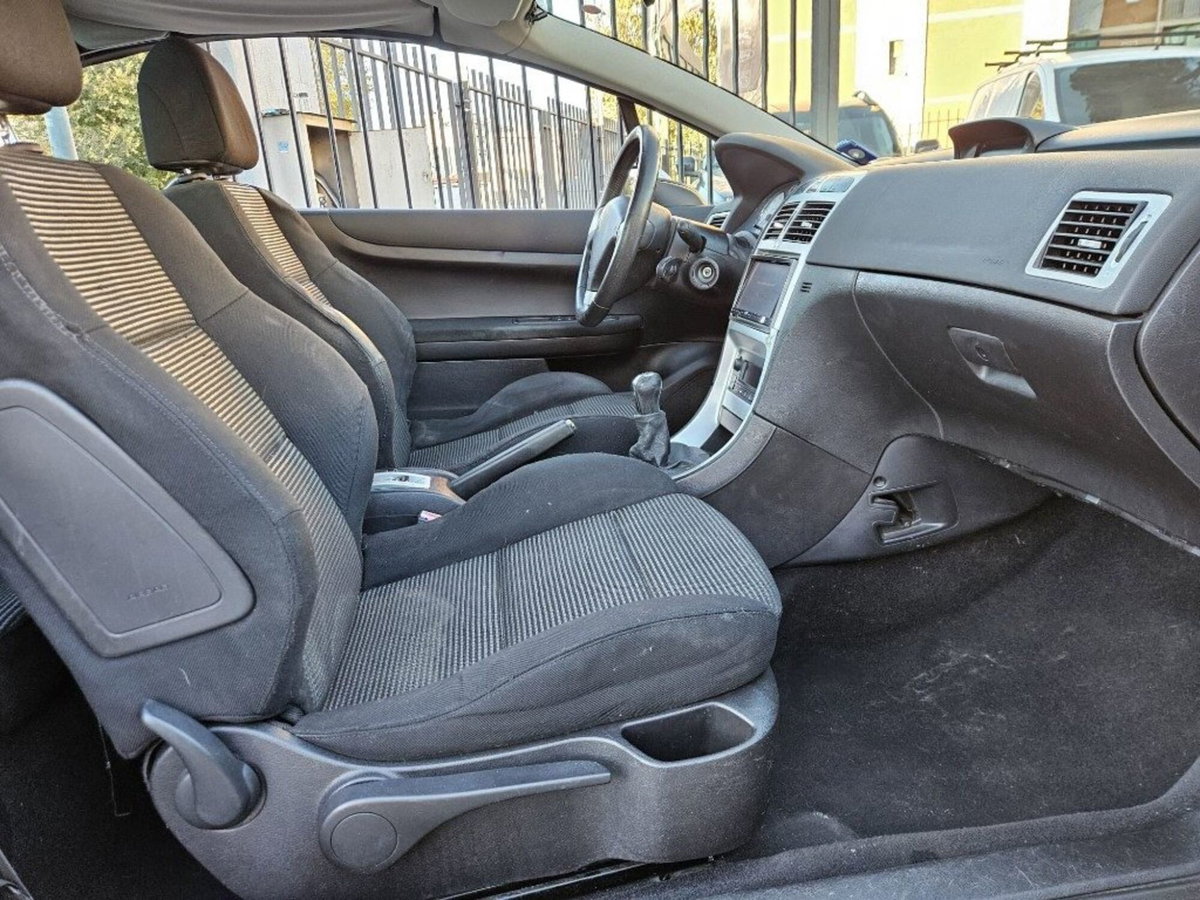 Peugeot 307 Cabrio 16V CC (9)