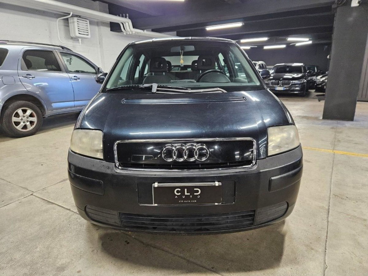 Audi A2 1.4 16V (2)