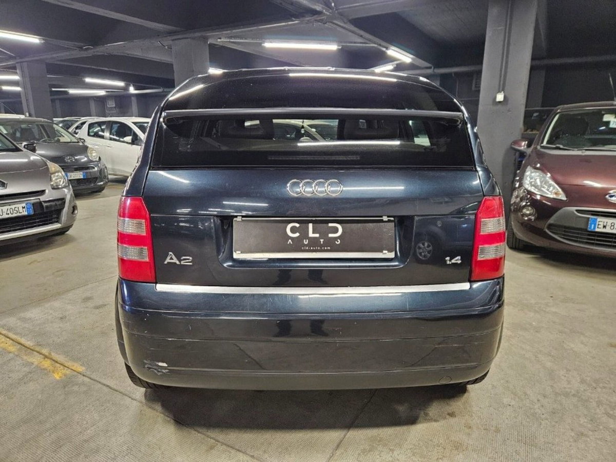 Audi A2 1.4 16V (5)