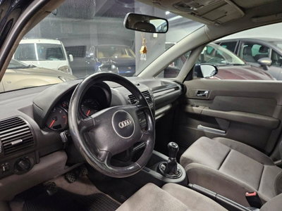 Audi A2 1.4 16V (7)