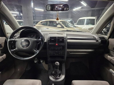 Audi A2 1.4 16V (9)