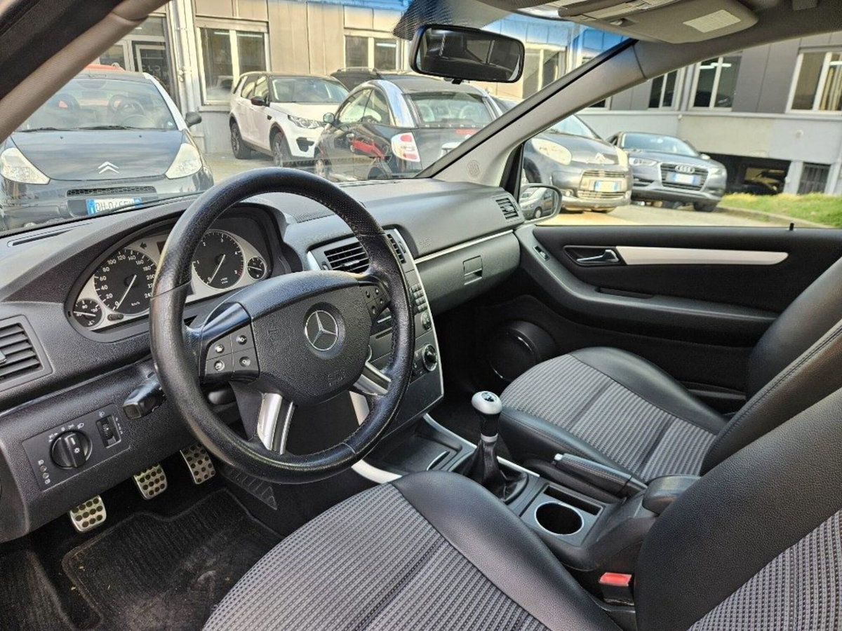 Mercedes-Benz Classe B 180 CDI Sport (7)