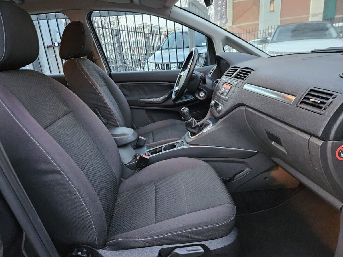 Ford C-Max 1.6 TDCi 90 CV Titanium (10)