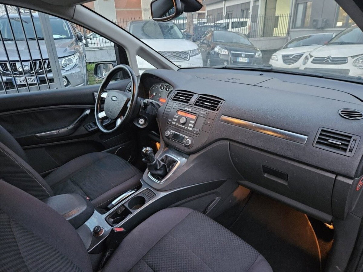 Ford C-Max 1.6 TDCi 90 CV Titanium (9)