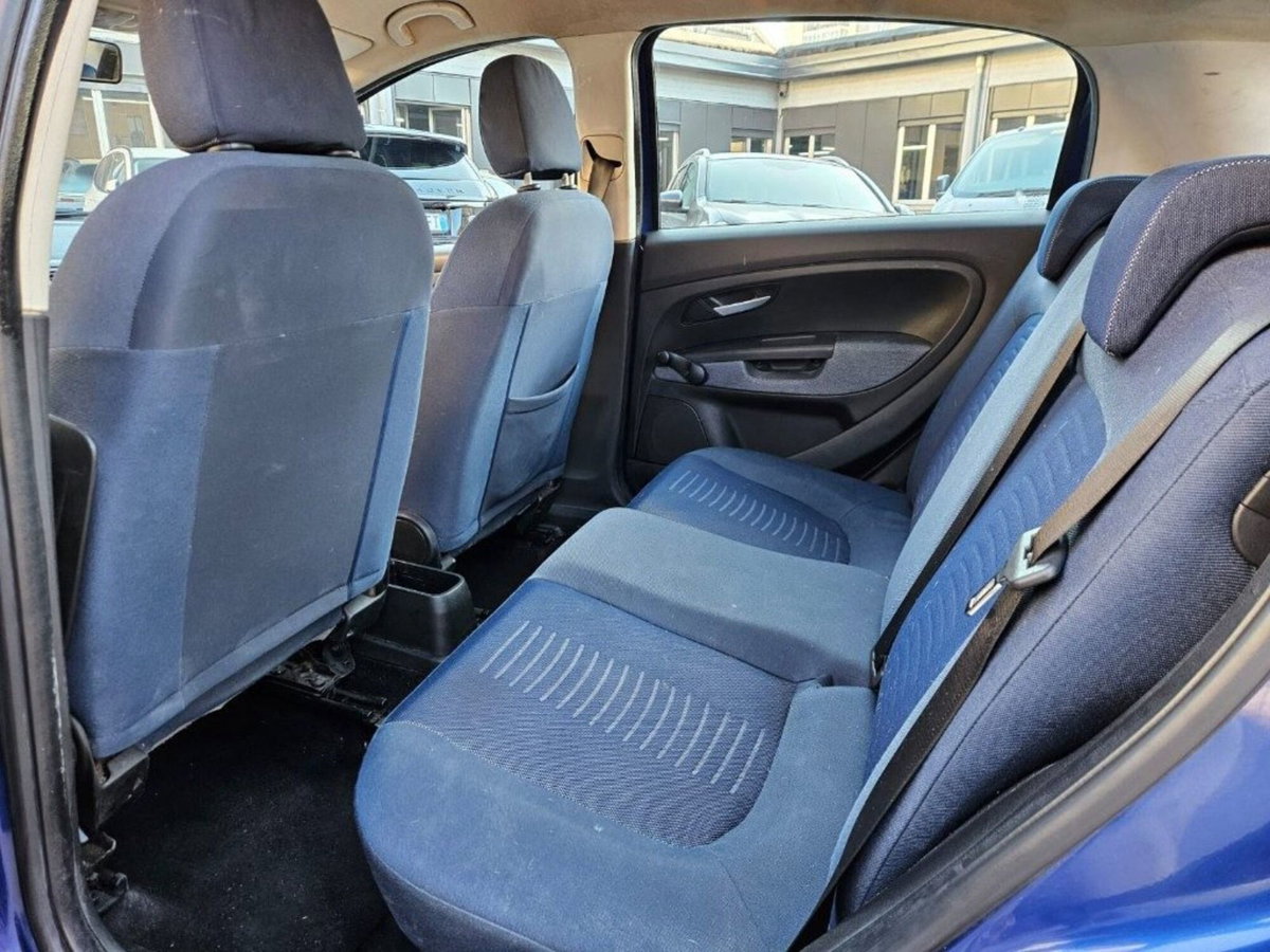Fiat Grande Punto 1.2 5 porte (5)
