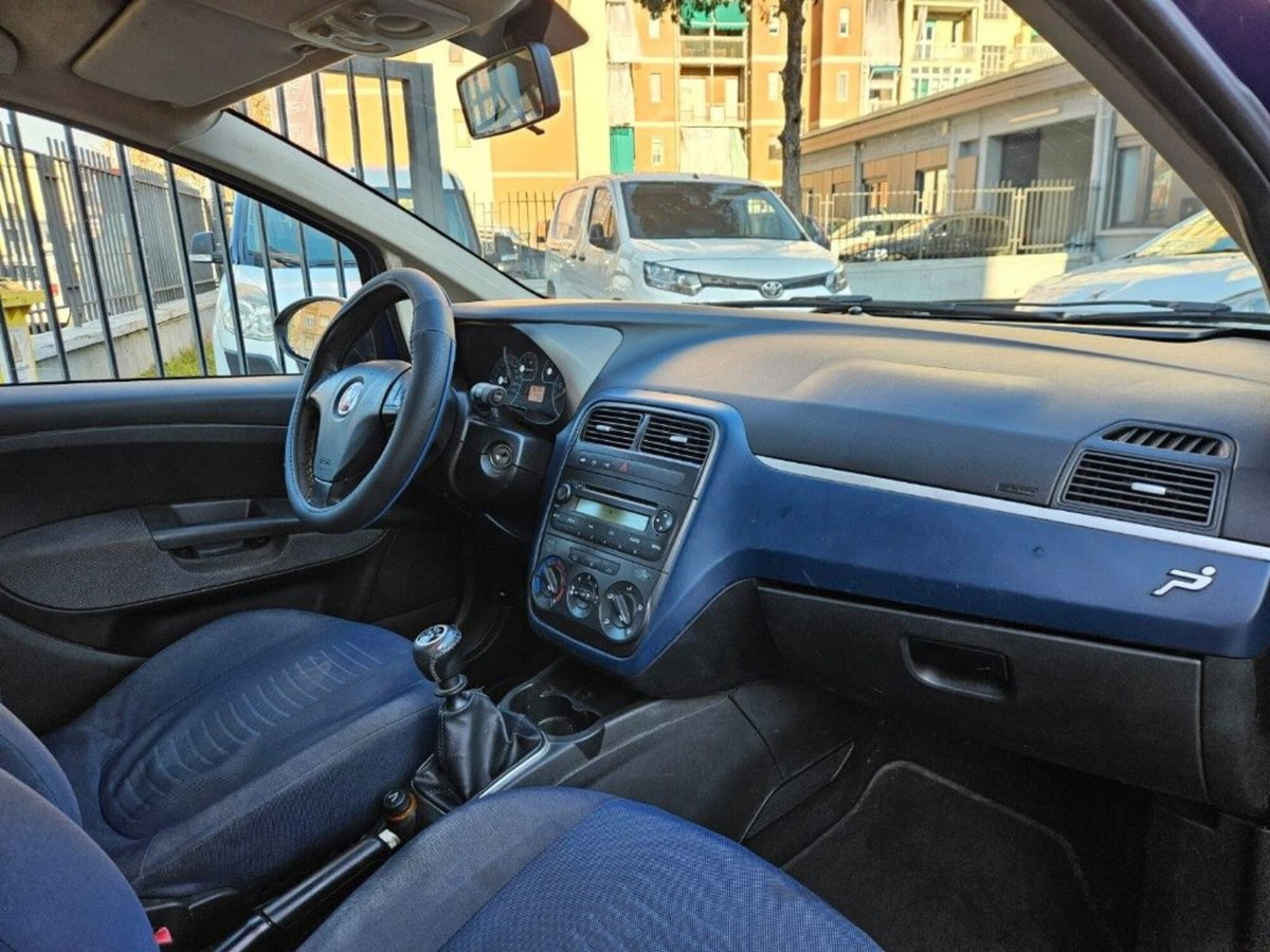 Fiat Grande Punto 1.2 5 porte (8)